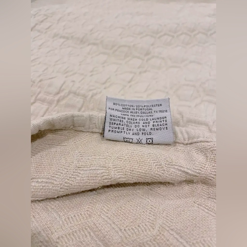 Luxury Linens Peacock Alley Queen Coverlet and Two Pillow Shams - Picture 3 of 5
